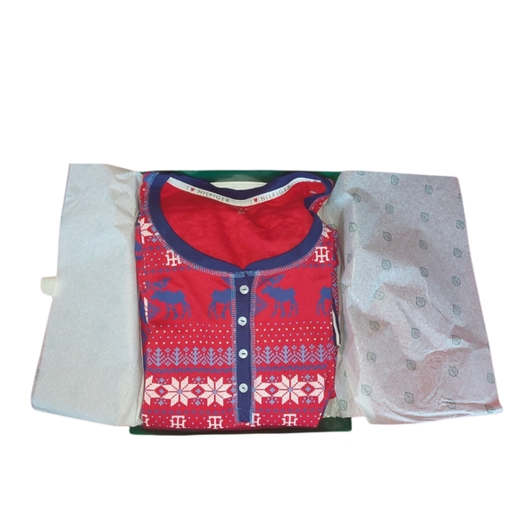 New in box - Tommy Hilfiger Pajama Set - Picture 2 of 3